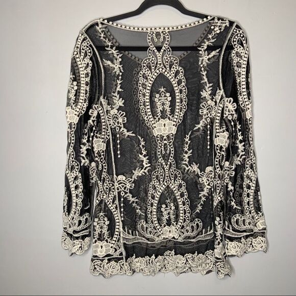 Long Sleeve Lace Blouse Top - Picture 6 of 9